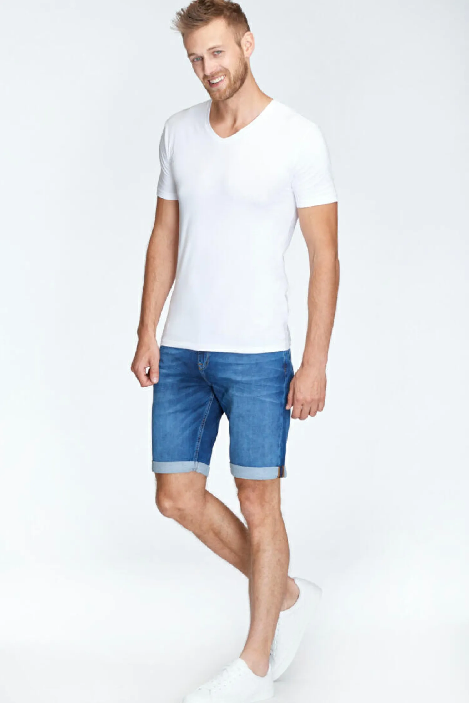 A 565-076 32 - Szorty -<Cross Jeans New