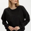 Bluza damska czarna z nadrukiem 65370-020<Cross Jeans Outlet