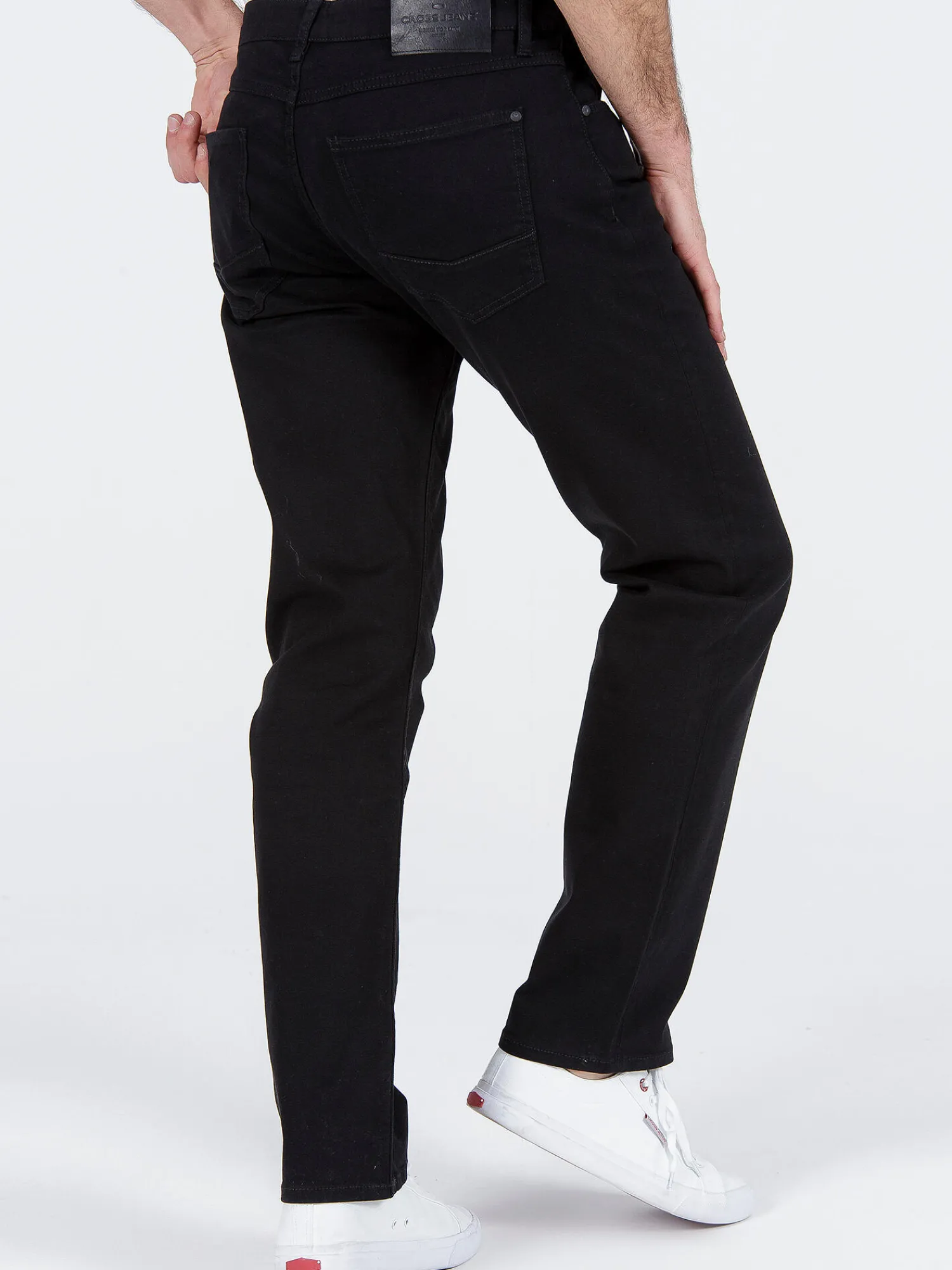 E 161-032 31/34 - Męskie -<Cross Jeans Online
