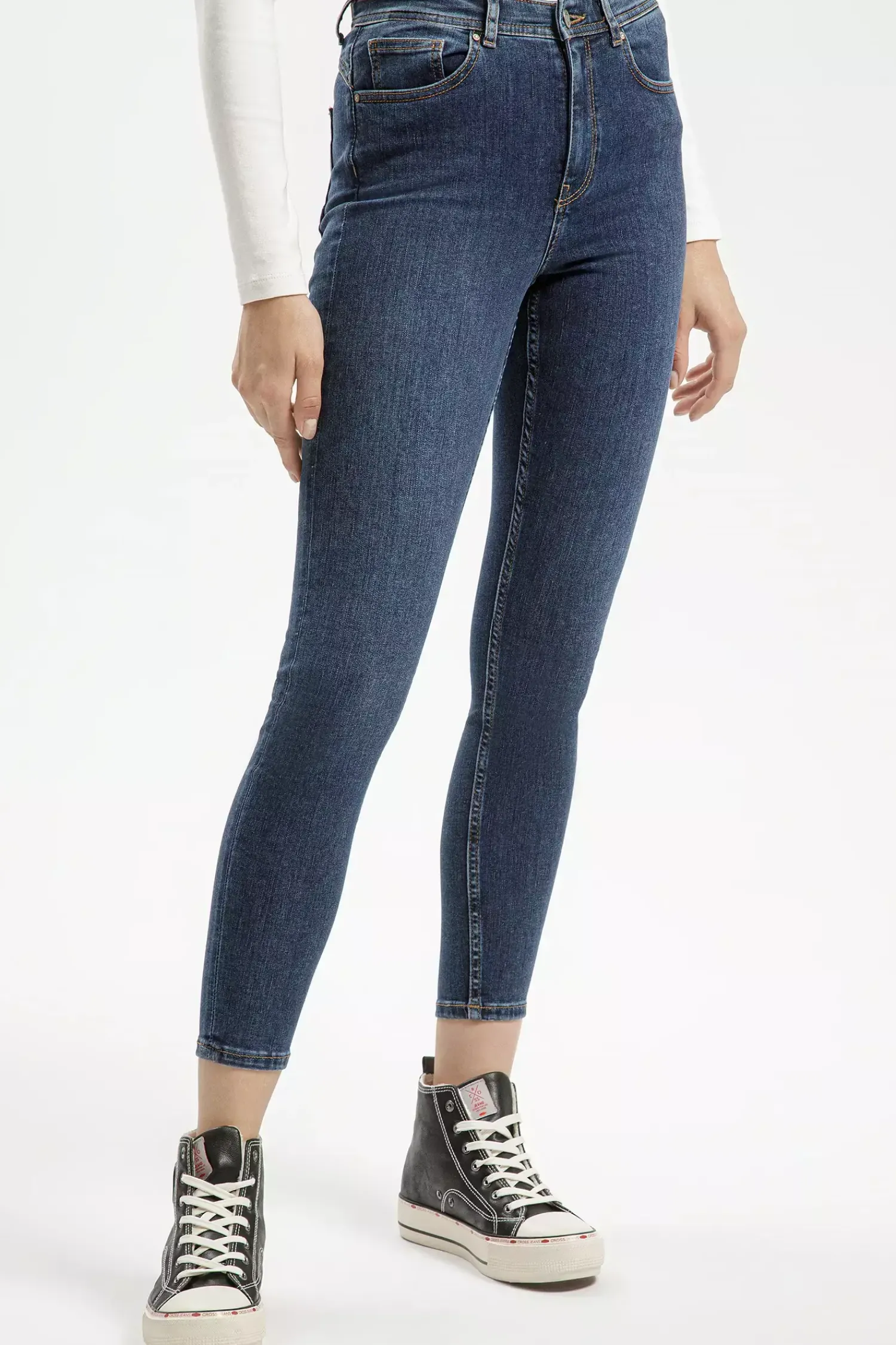 Jeansy damskie ciemnoniebieskie Super Skinny Fit Judy P 429-162<Cross Jeans Sale