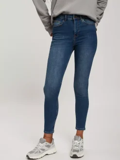 Jeansy damskie ciemnoniebieskie Super Skinny Fit Judy P 429-037<Cross Jeans Outlet