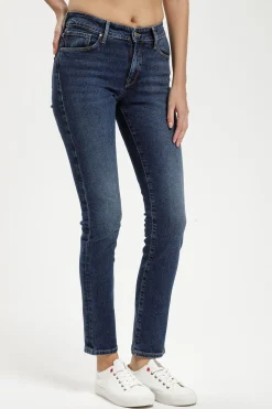 Jeansy damskie ciemnoniebieskie Slim fit Anya P489-212<Cross Jeans Sale