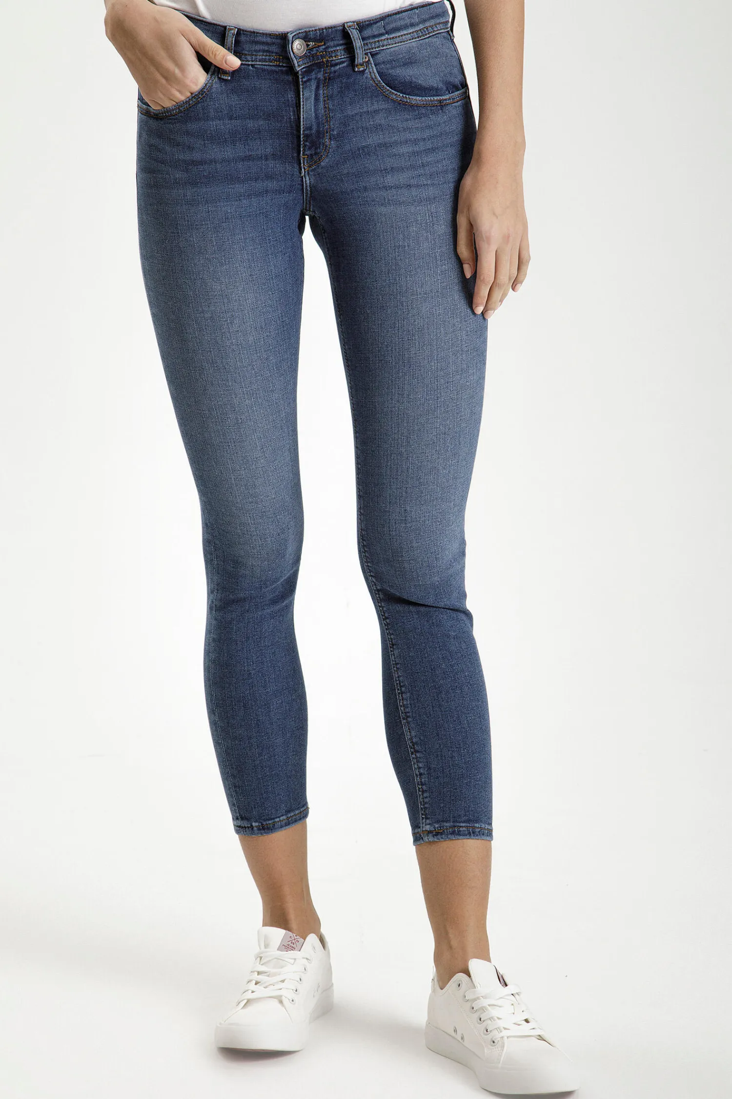 Jeansy damskie ciemnoniebieskie Super Skinny Fit Jolie P 439-015<Cross Jeans Online