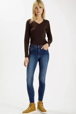 Jeansy damskie ciemnoniebieskie Super Skinny Fit Judy P 429-117<Cross Jeans Hot