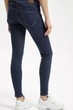 Jeansy damskie ciemnoniebieskie Super Skinny Fit Page P 419-037<Cross Jeans New