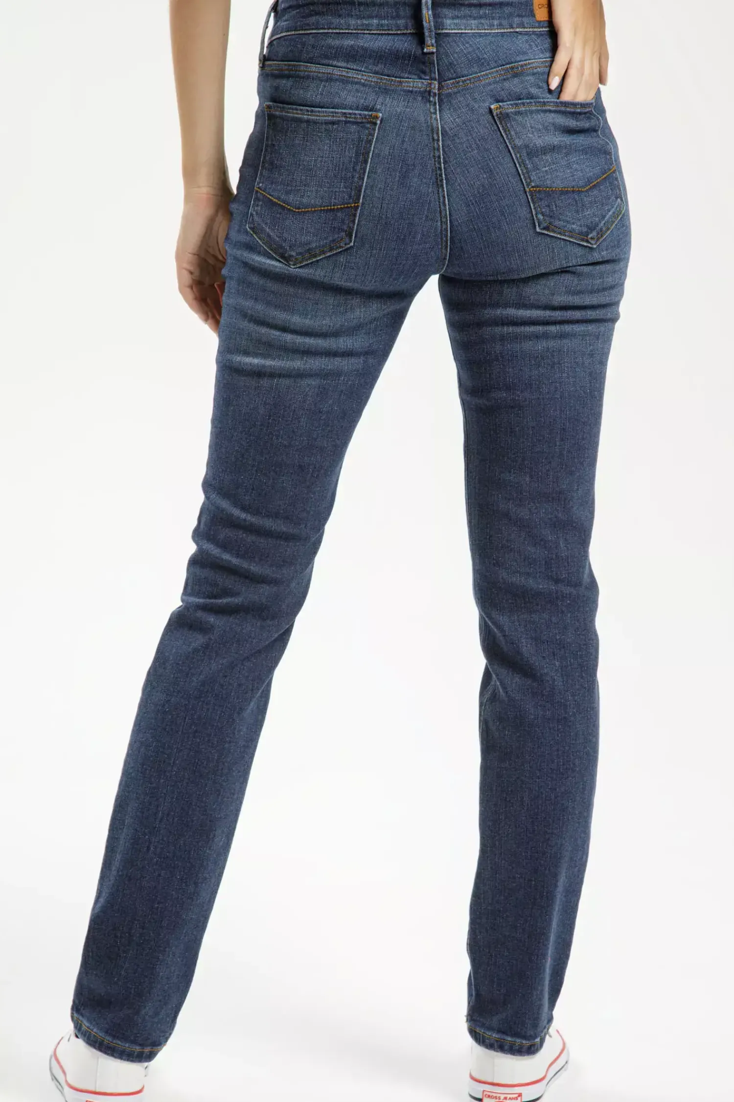 Jeansy damskie ciemnoniebieskie High Waist Rose N 492-007<Cross Jeans Outlet