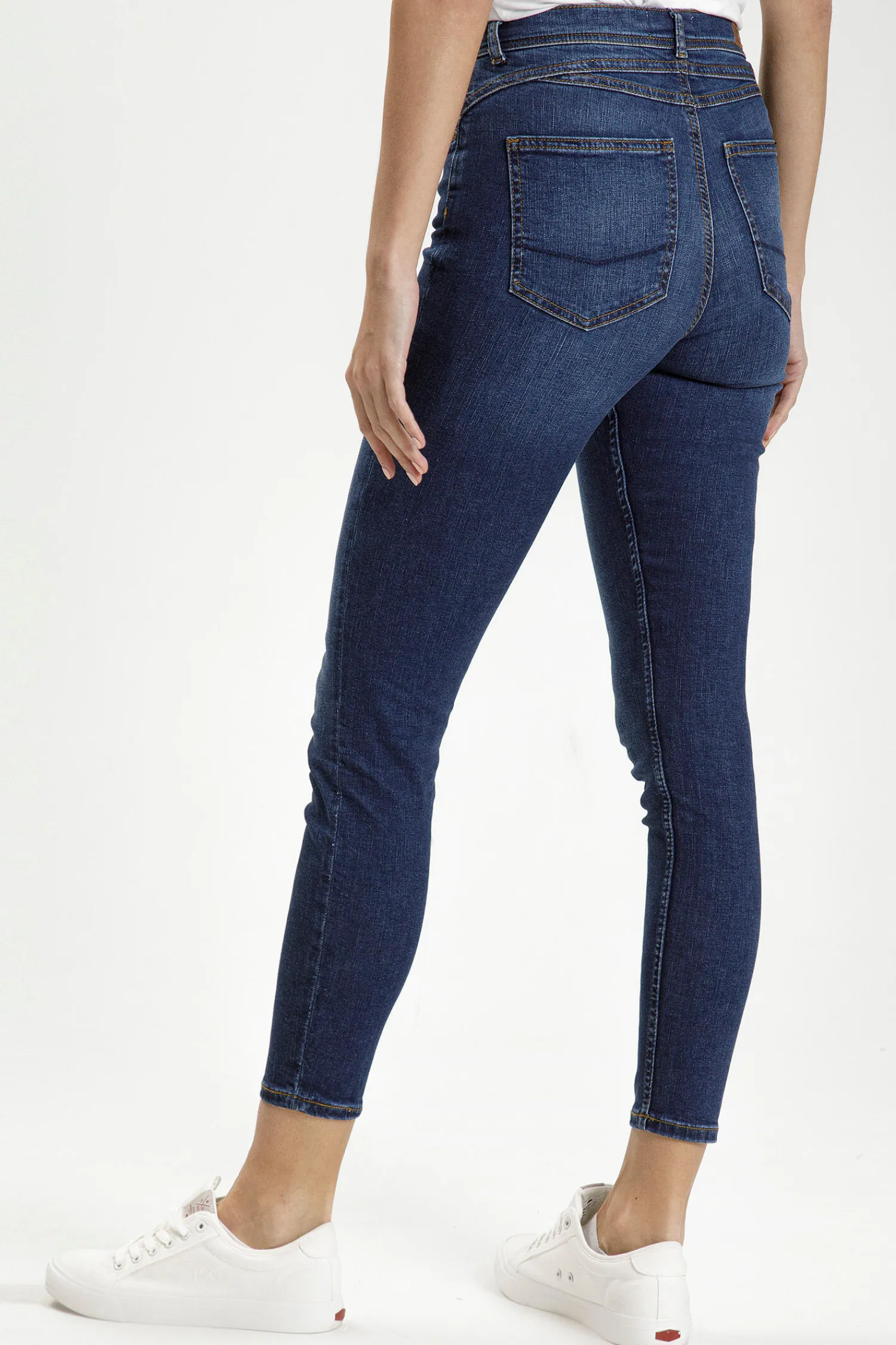 Jeansy damskie ciemnoniebieskie Super Skinny Fit Judy P 429-135<Cross Jeans Online
