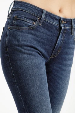 Jeansy damskie ciemnoniebieskie Straight Rosalie P 437-017<Cross Jeans Best