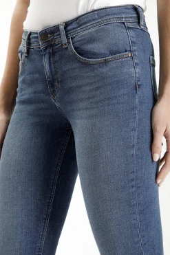 Jeansy damskie ciemnoniebieskie Super Skinny Fit Jolie P 439-015<Cross Jeans Online