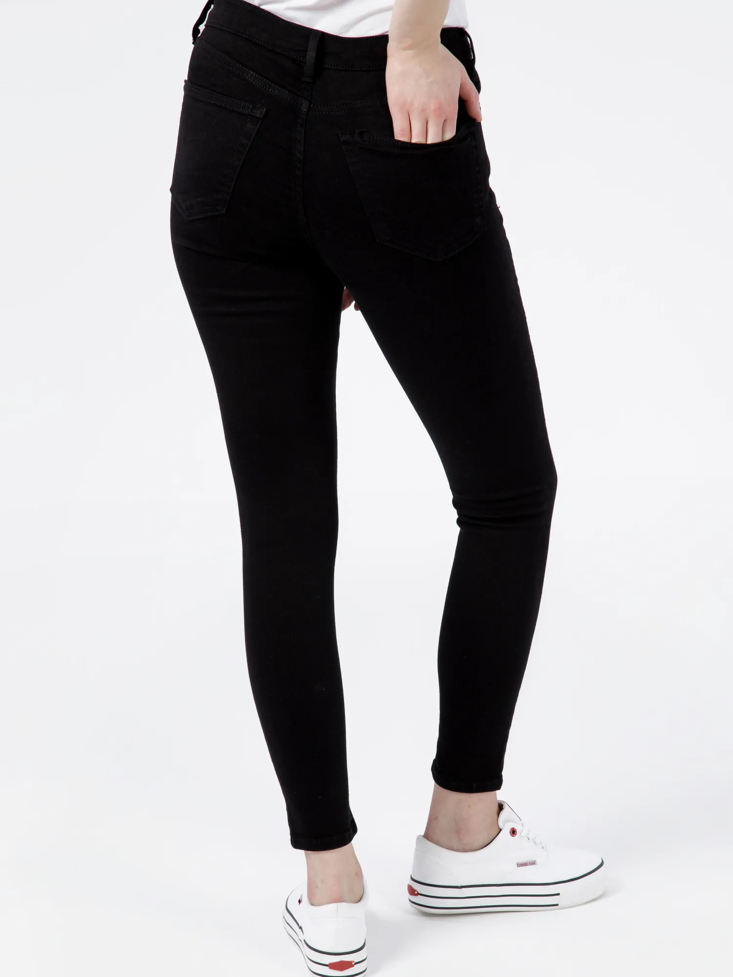 Jeansy damskie czarne super skinny C 4545-005<Cross Jeans Clearance