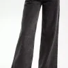 Jeansy damskie czarne Wide Leg P 540-007<Cross Jeans Sale