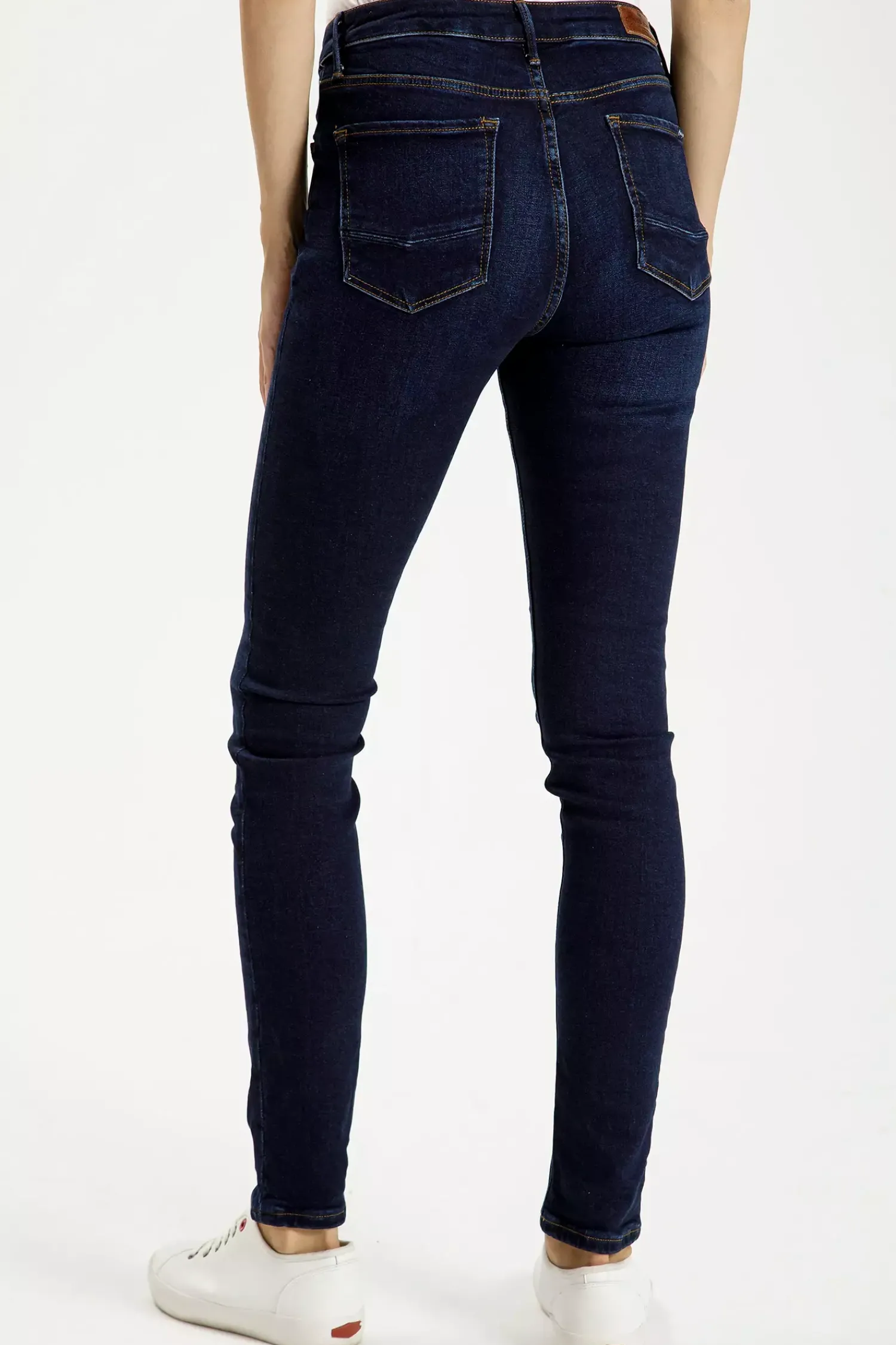 Jeansy damskie granatowe Skinny Fit Alan N 497-214<Cross Jeans New