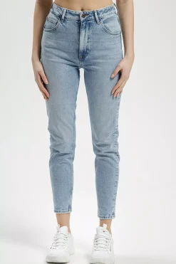 Jeansy damskie jasnoniebieskie Mom Jeans Joyce N 432-082<Cross Jeans Hot