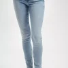 Jeansy damskie jasnoniebieskie Skinny Fit Alan N 497-232<Cross Jeans Best