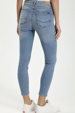 Jeansy damskie jasnoniebieskie Super Skinny Fit Judy P 429-136<Cross Jeans Hot