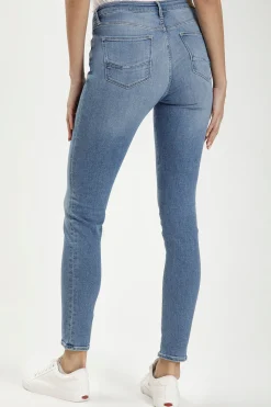 Jeansy damskie jasnoniebieskie Skinny Fit Alan N 497-303<Cross Jeans Online