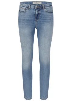 Jeansy damskie jasnoniebieskie Super Skinny Fit Judy P 429-136<Cross Jeans Hot