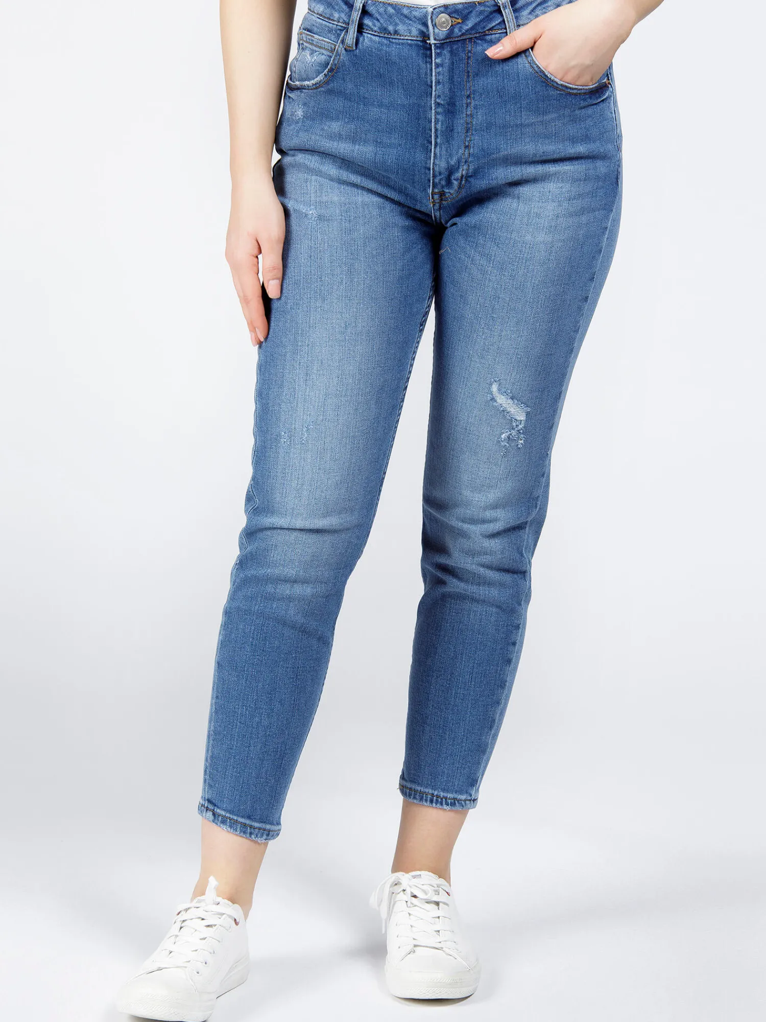 Jeansy damskie Mom Fit N 432-045<Cross Jeans Discount