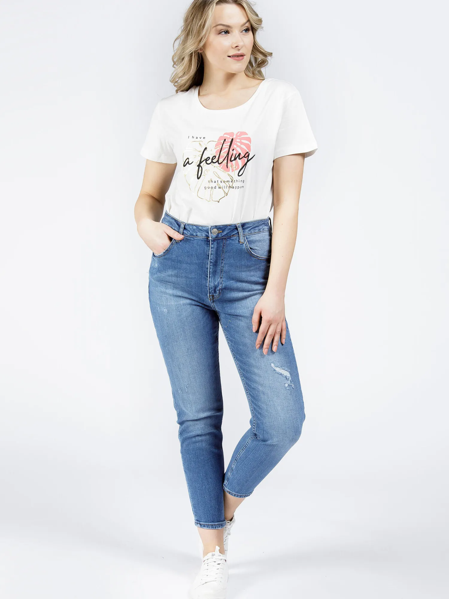 Jeansy damskie Mom Fit N 432-045<Cross Jeans Discount