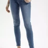 Jeansy damskie niebieskie Skinny Fit Alan N 497-230<Cross Jeans Clearance