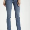 Jeansy damskie niebieskie Slim fit Anya P 489-202<Cross Jeans New