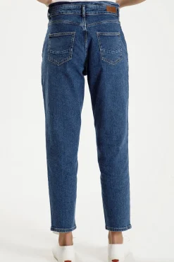Jeansy damskie niebieskie Mom Jeans New Mom N 436-005<Cross Jeans Sale
