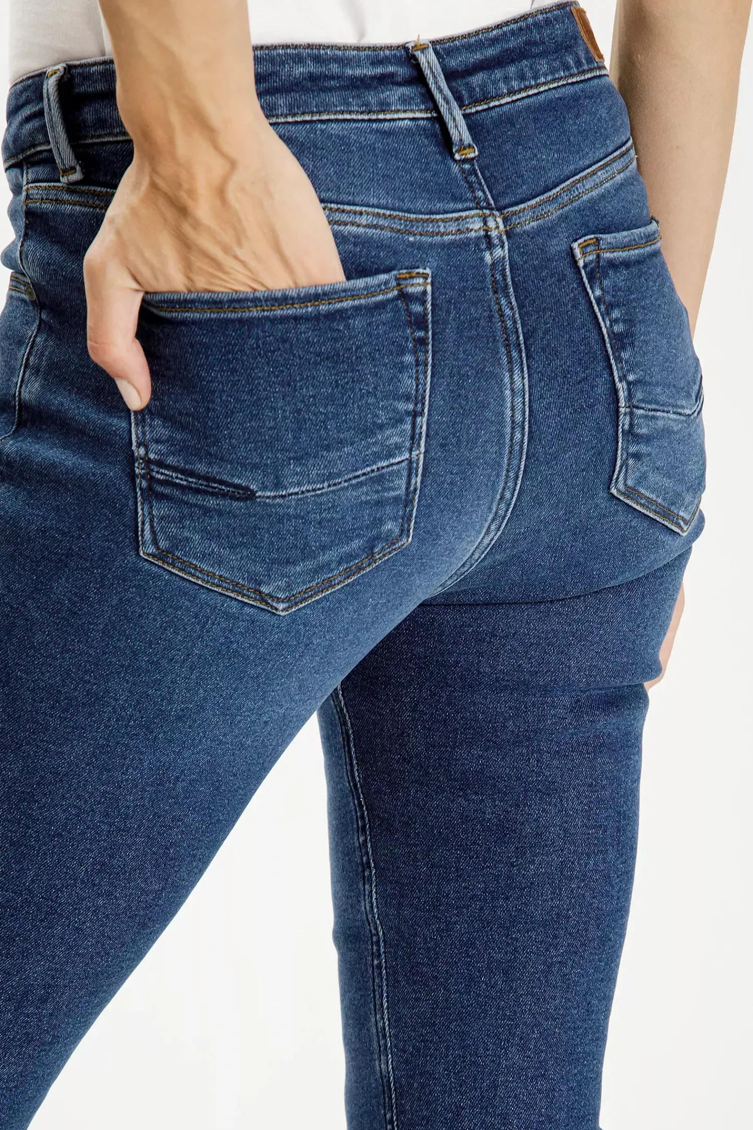 Jeansy damskie niebieskie Skinny Fit Alan N 497-215<Cross Jeans Online