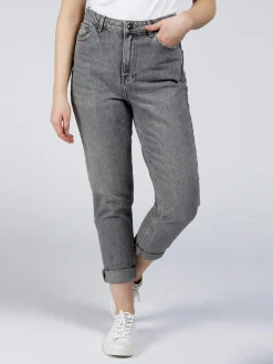 Jeansy damskie szare Mom Jeans C 4684-005<Cross Jeans Outlet