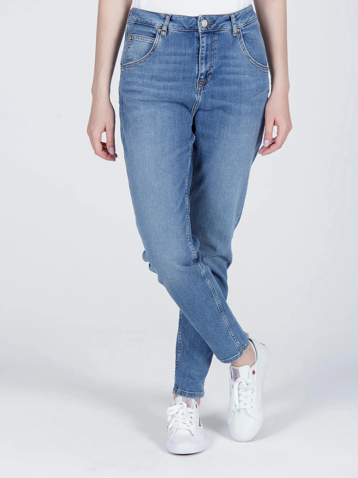 Jeansy damskie Tapared Fit Joyce N 432-005<Cross Jeans Fashion