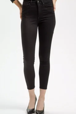 Jeansy damskie z wysokim stanem Judy P 429-013<Cross Jeans Fashion