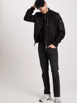 Jeansy męskie ciemnoszare Slim Fit Damien E 198-093<Cross Jeans New