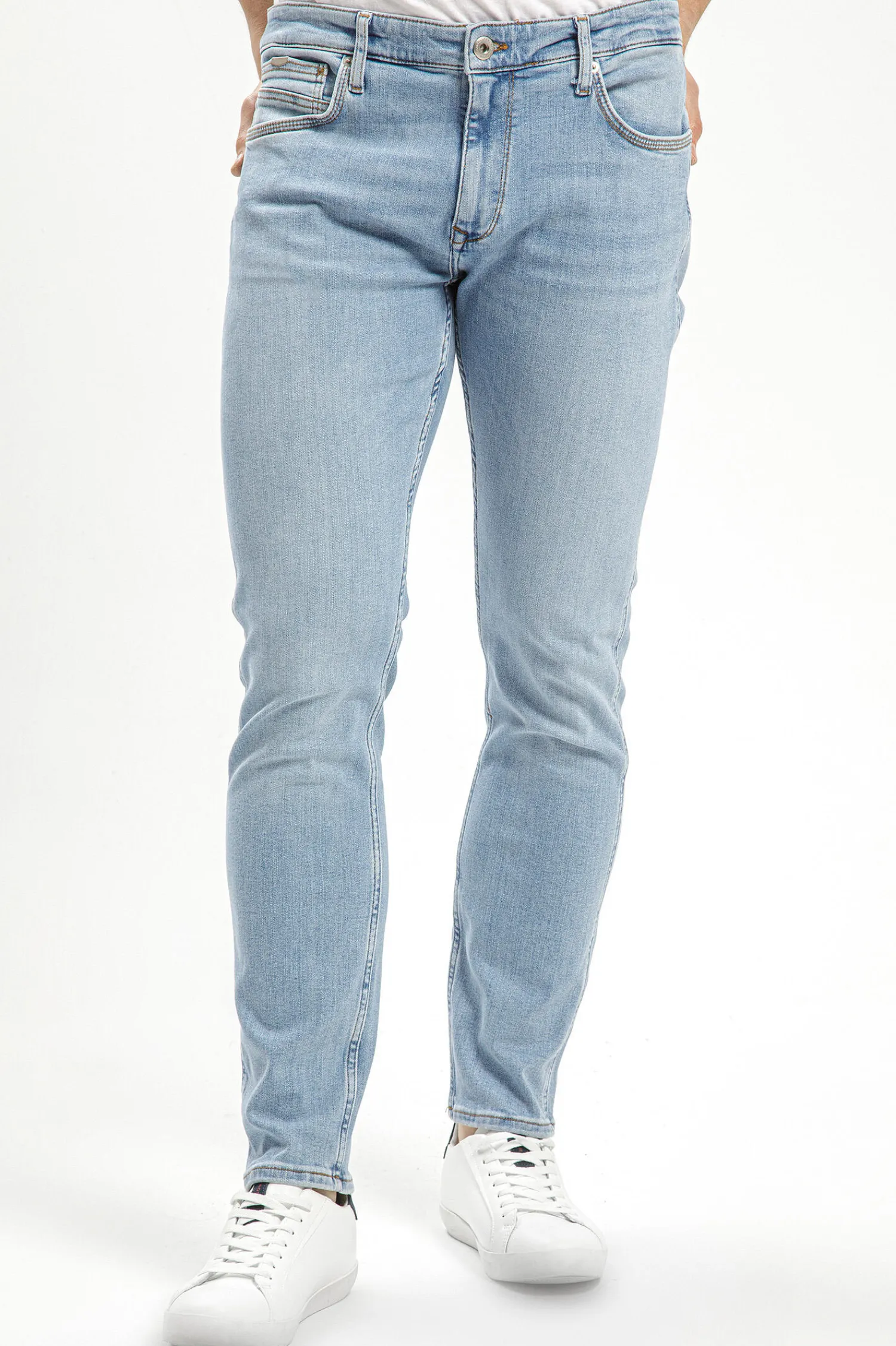 Jeansy męskie jasnoniebieskie Slim Fit Blake E 185-183<Cross Jeans Online