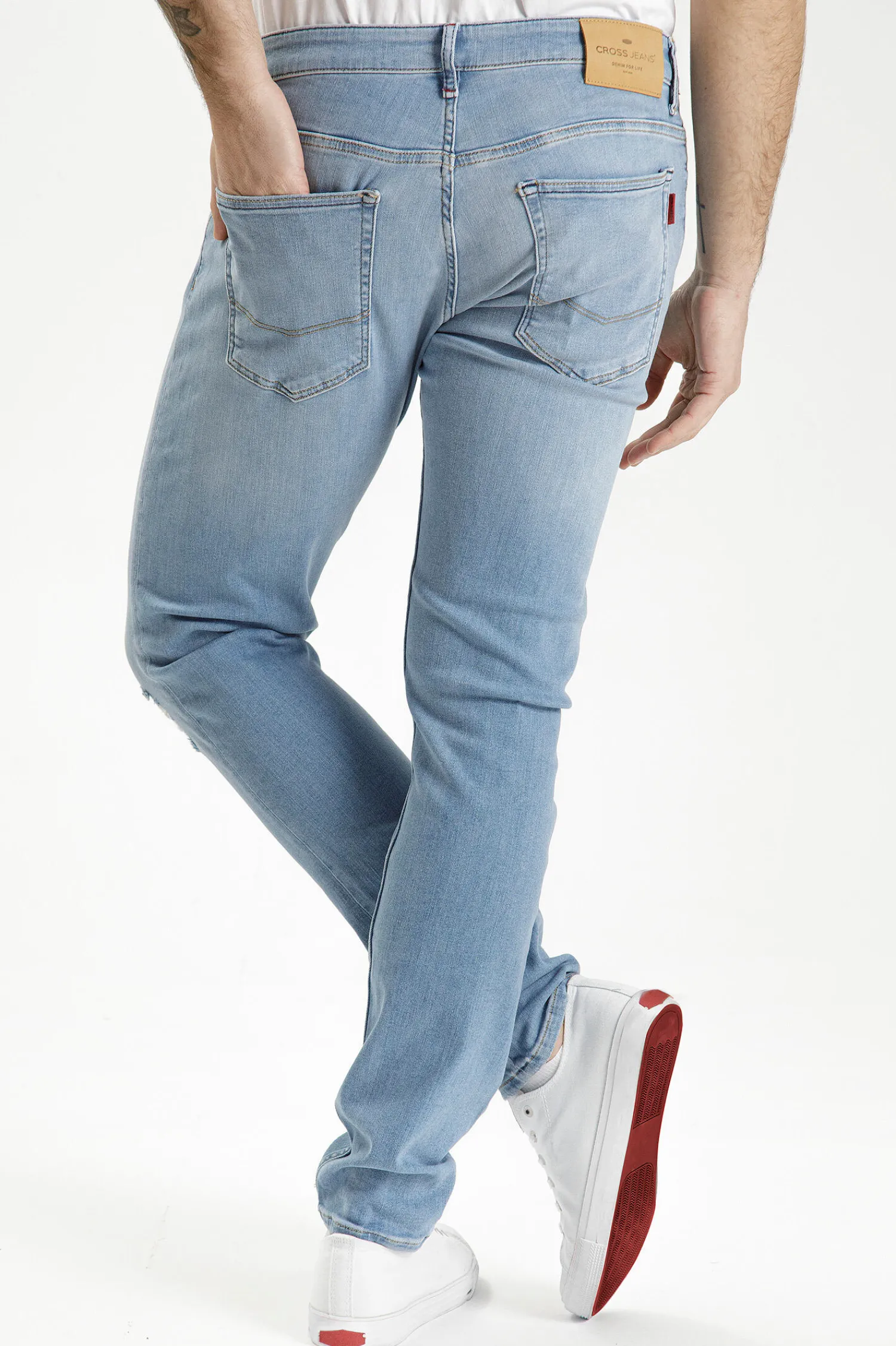 Jeansy męskie jasnoniebieskie Slim Fit Blake E 185-134<Cross Jeans Best