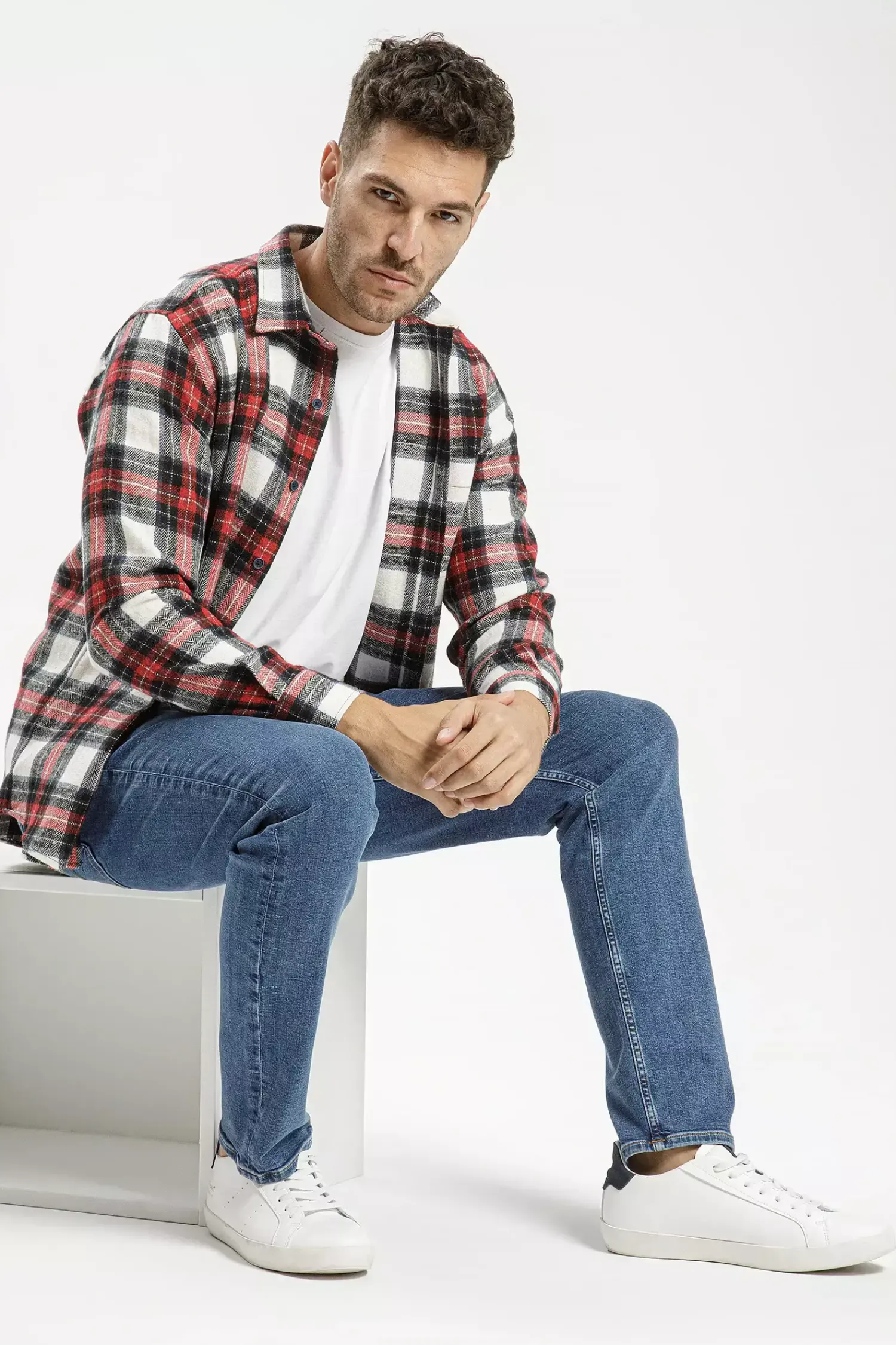 Jeansy męskie niebieskie Slim Fit Trammer E 169-122<Cross Jeans Best
