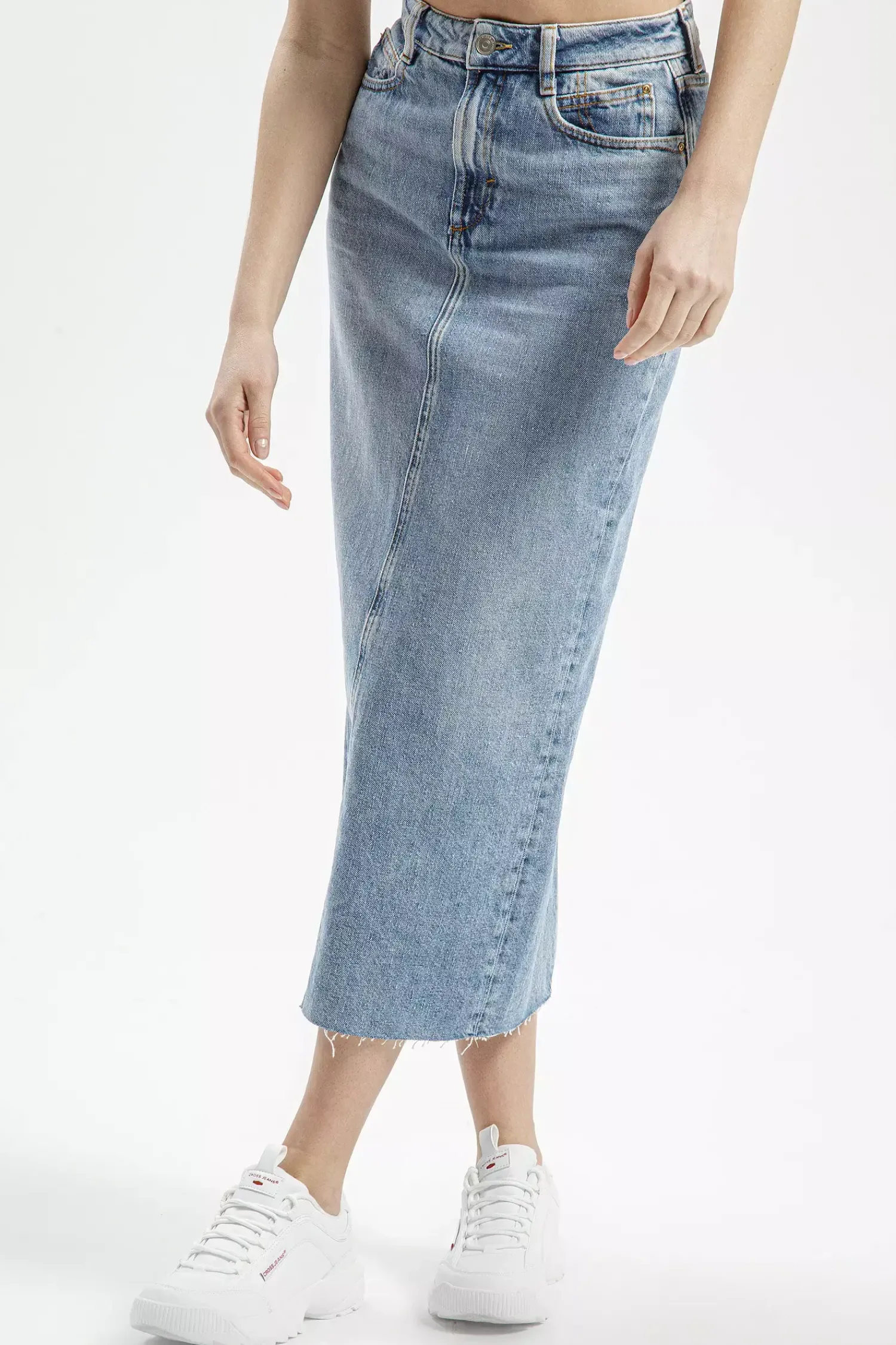Spódnica damska jasnoniebieska jeansowa C 4914-005 LIGHT MID BLUE<Cross Jeans New