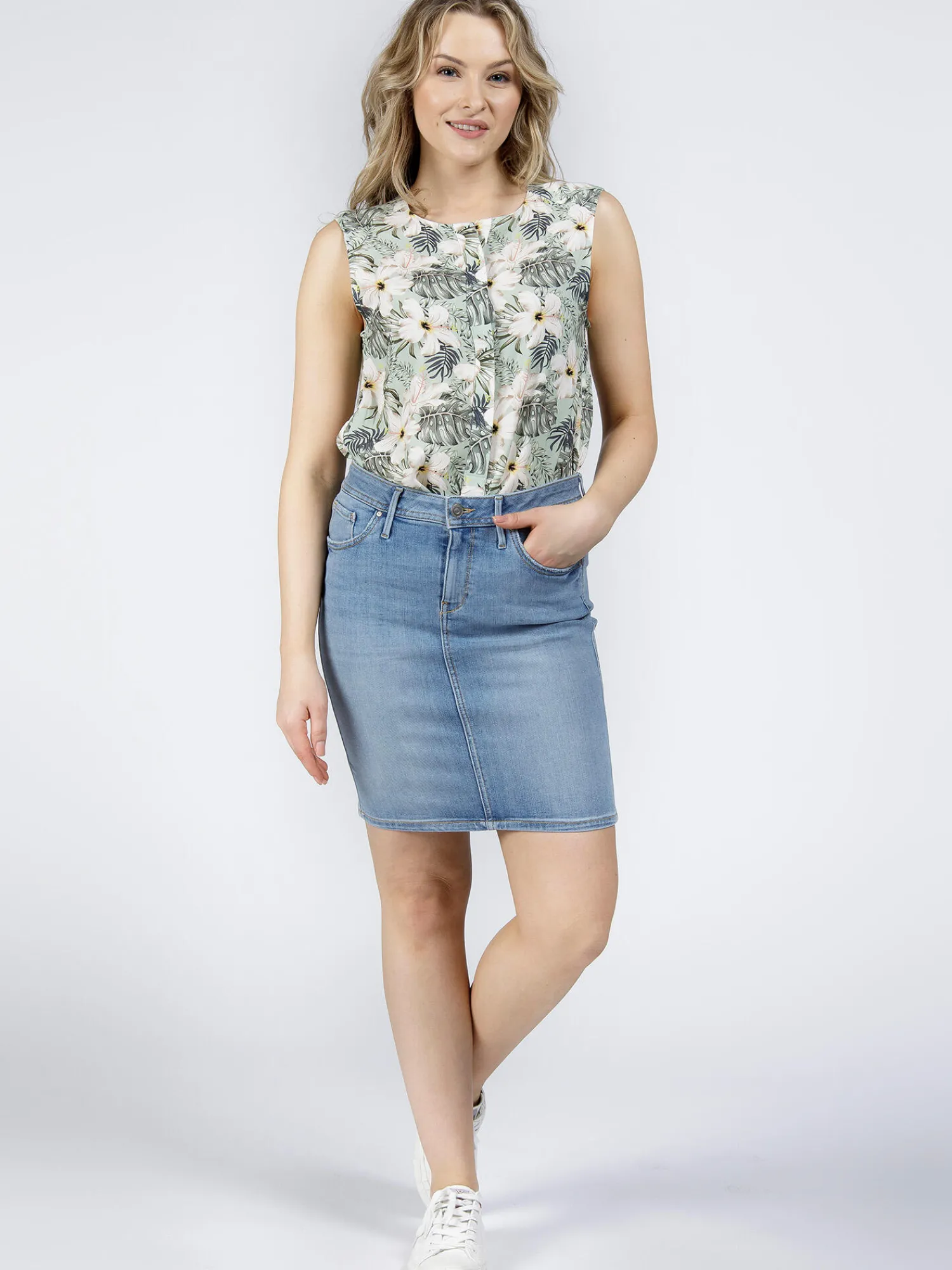 Spódnica Jeansowa B 591-010<Cross Jeans Fashion