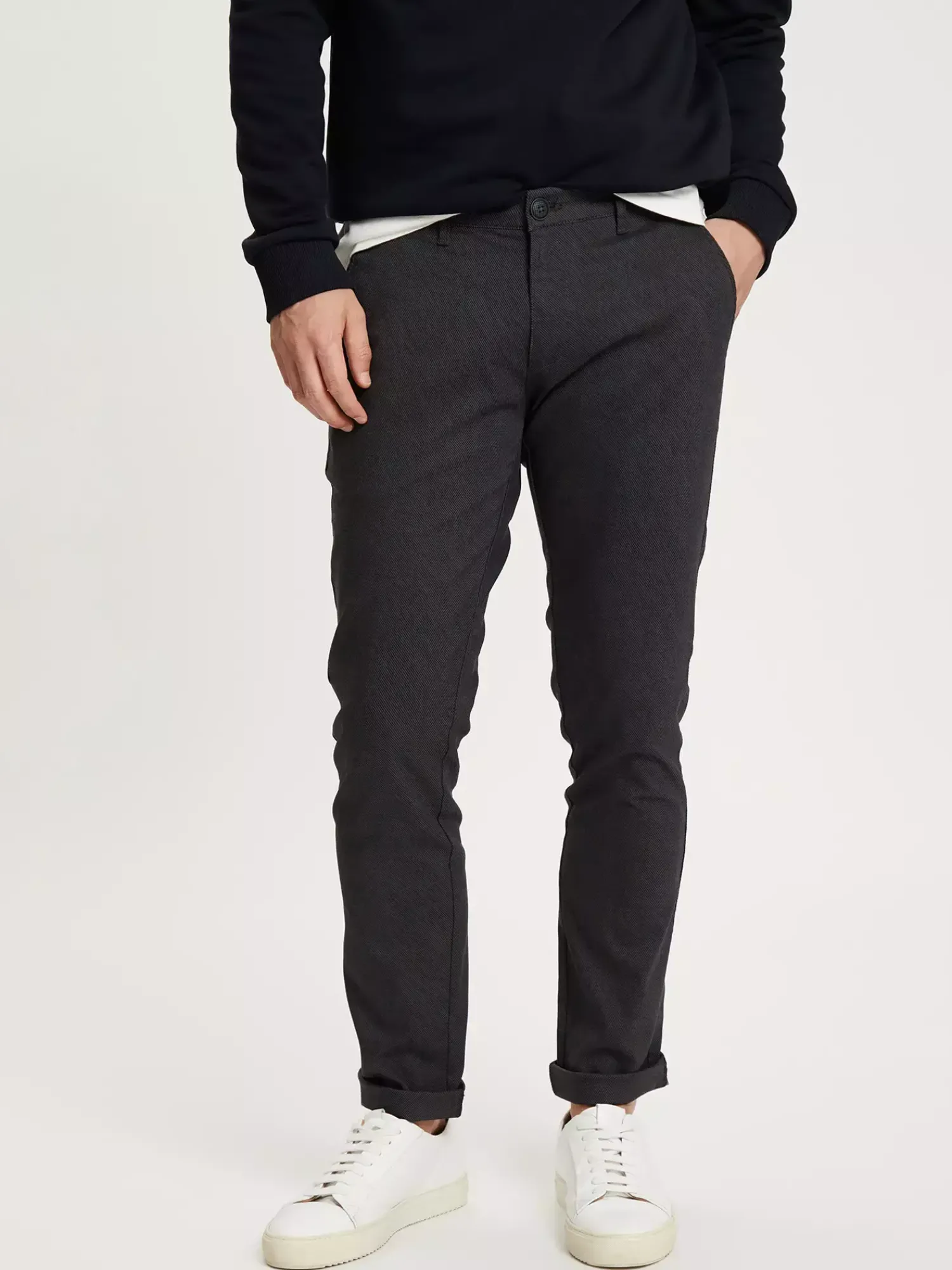 Spodnie chino męskie E 120-045<Cross Jeans New