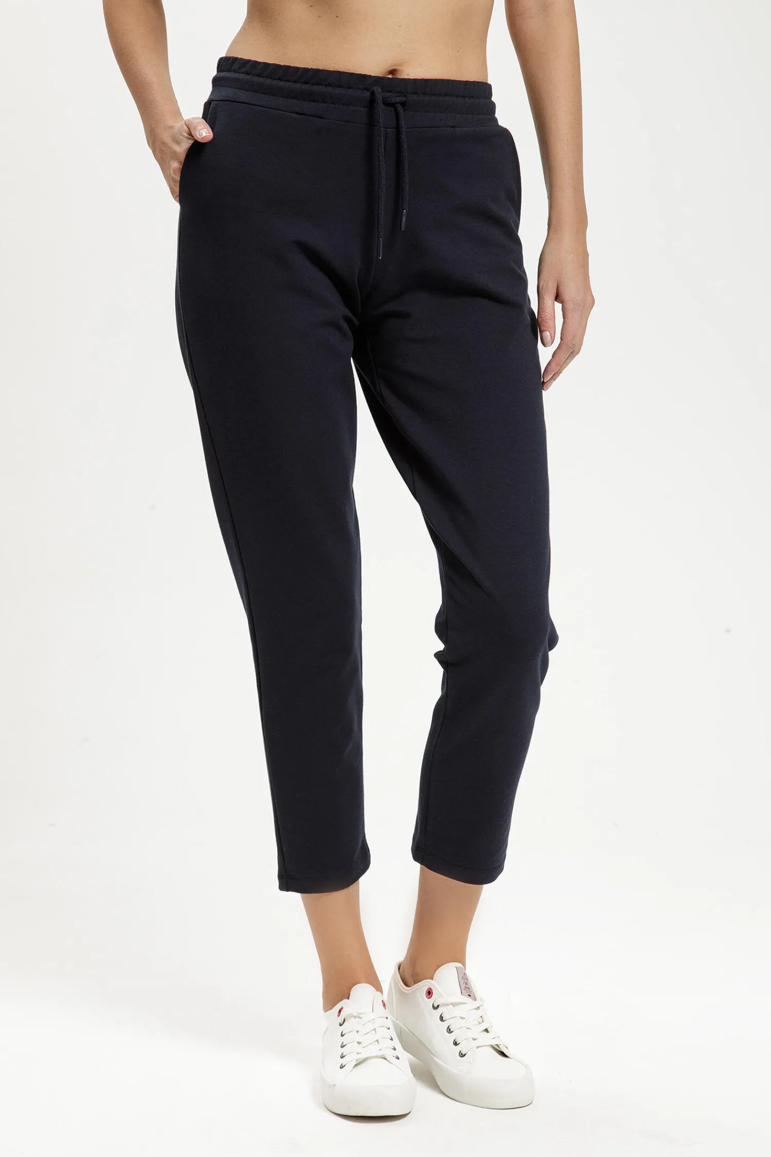 Spodnie damskie dresowe granatowe 80121-001<Cross Jeans New