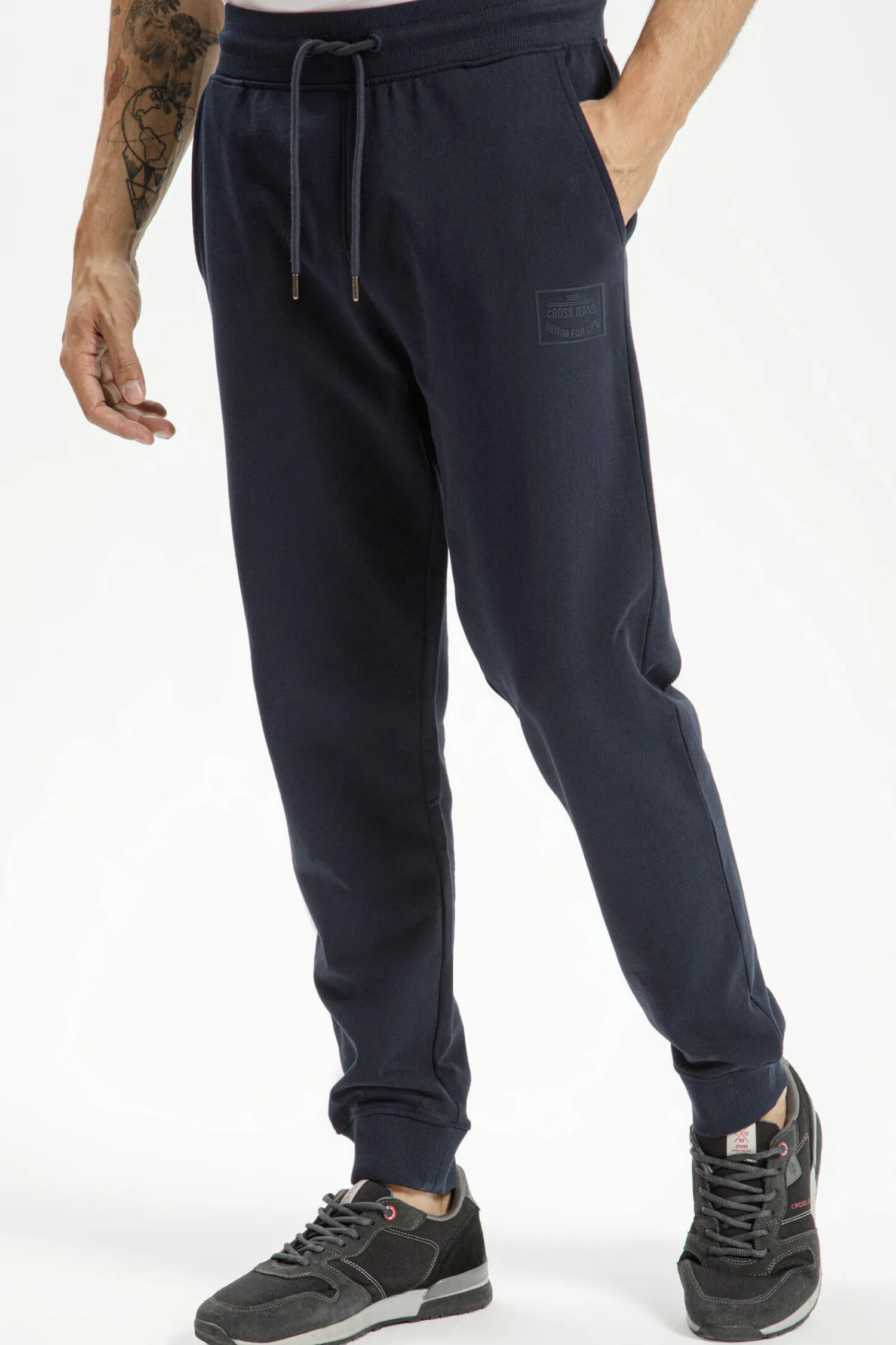Spodnie męskie dresowe granatowe 49072-001<Cross Jeans Online
