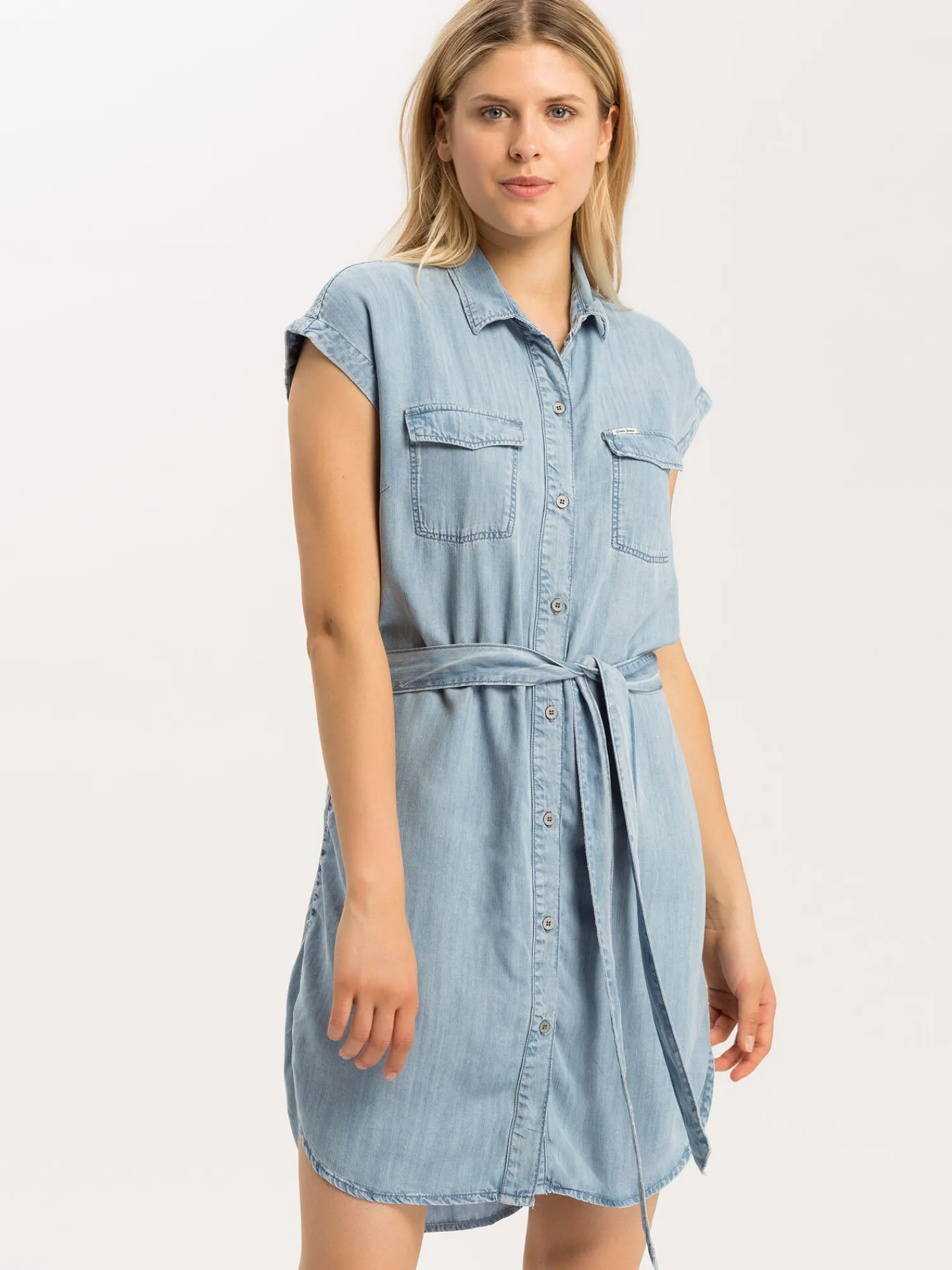 Sukienka jeansowa B 524-005<Cross Jeans Outlet