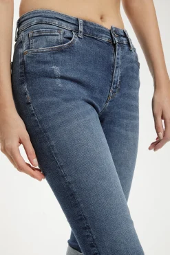 Szorty jeansowe damskie granatowe Adele P 457-032<Cross Jeans Sale