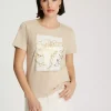 T-shirt damski beżowy z nadrukiem 56149-053<Cross Jeans Online