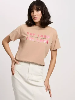 T-shirt damski beżowy z nadrukiem 56155-383<Cross Jeans Fashion