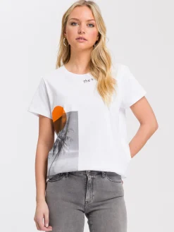 T-shirt damski biały z nadrukiem 55940-008<Cross Jeans Discount