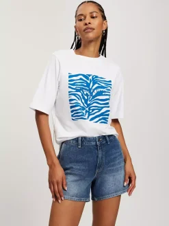 T-shirt damski biały z nadrukiem 56183-008<Cross Jeans Online