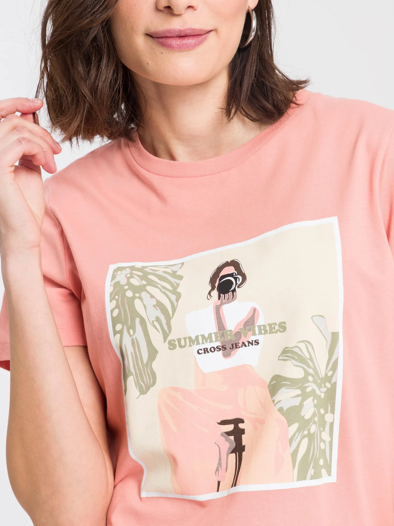 T-shirt damski brzoskwiniowy z nadrukiem 55918-303<Cross Jeans Online