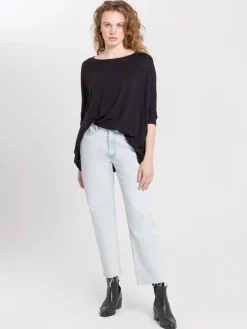 T-shirt damski czarny OVERSIZE 55925-020<Cross Jeans Outlet