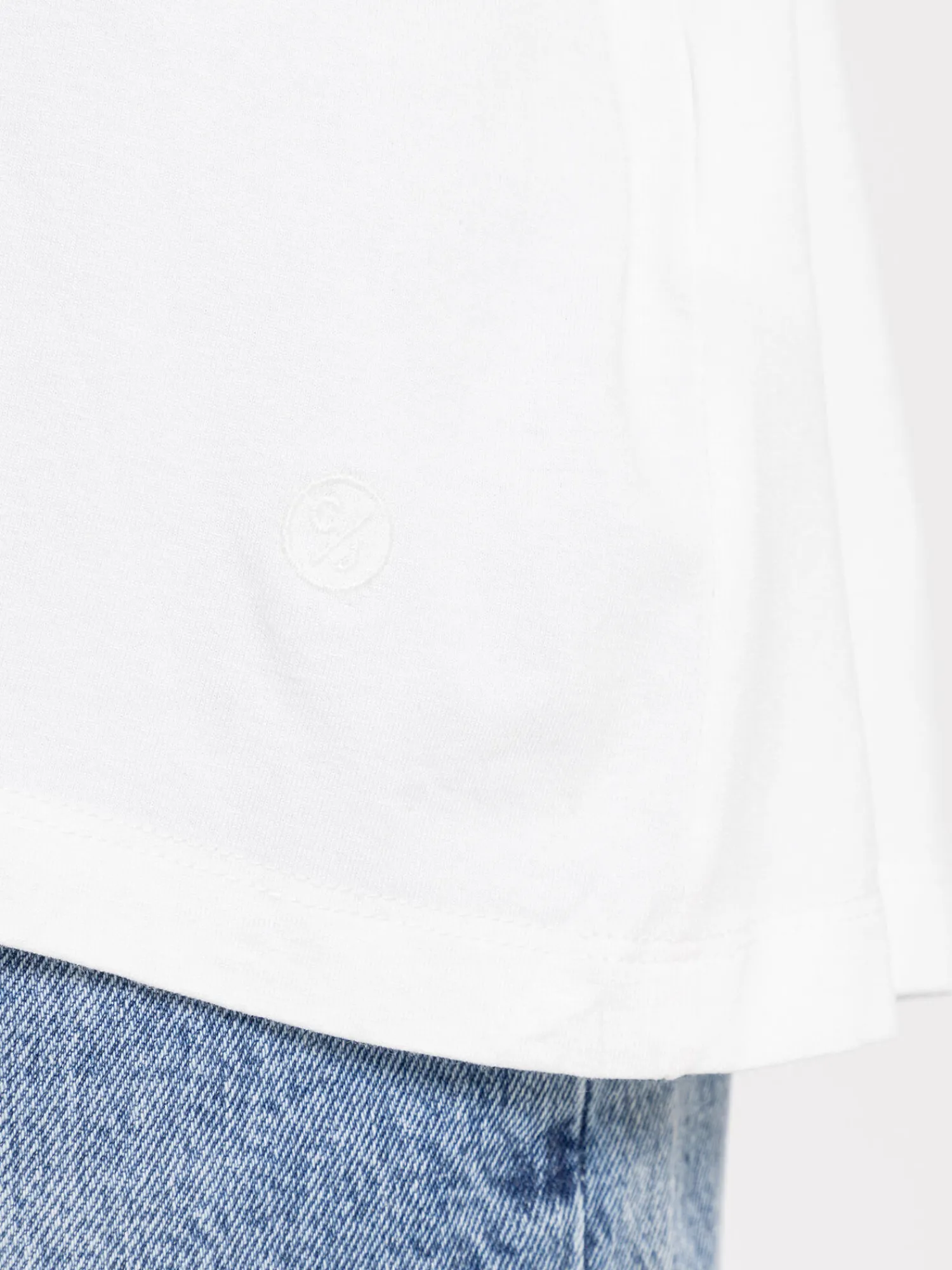 T-shirt damski z dłuższymi rękawami 55925-028<Cross Jeans Clearance