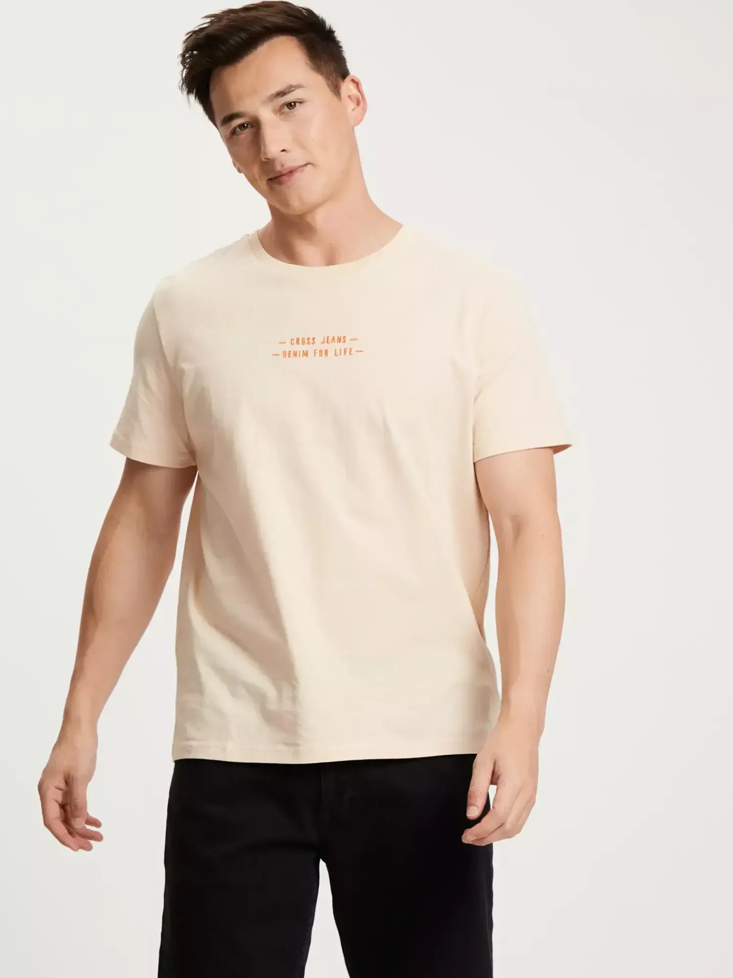 T-shirt męski jasny 15906-053<Cross Jeans Fashion