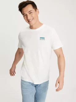 T-shirt męski jasny z nadrukiem 15912-028<Cross Jeans Hot